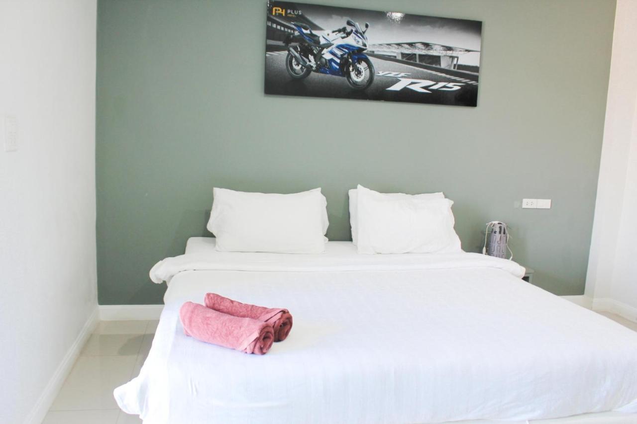 Plus Hotel Loei Esterno foto