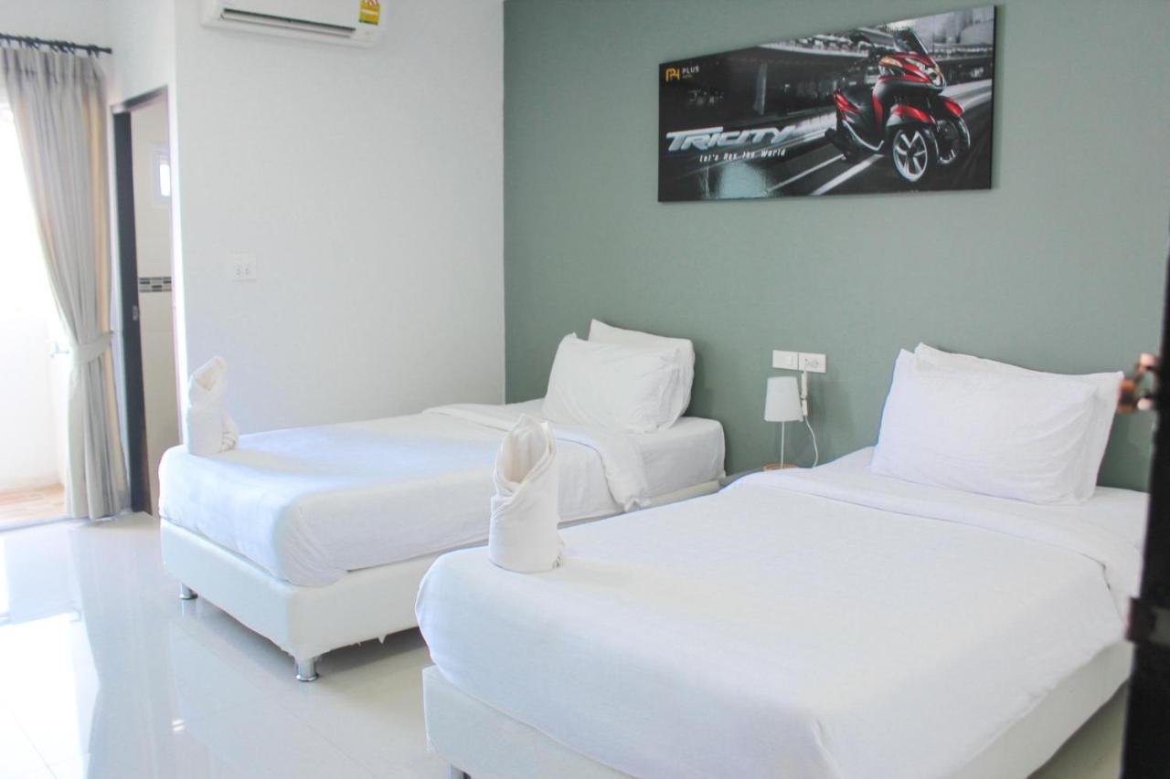 Plus Hotel Loei Esterno foto